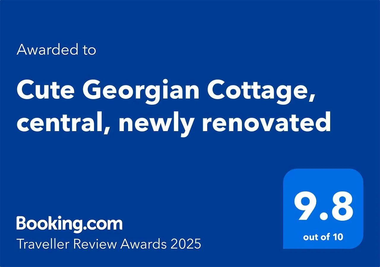 Cute Georgian Cottage, Central, Newly Renovated Bath Dom wakacyjny